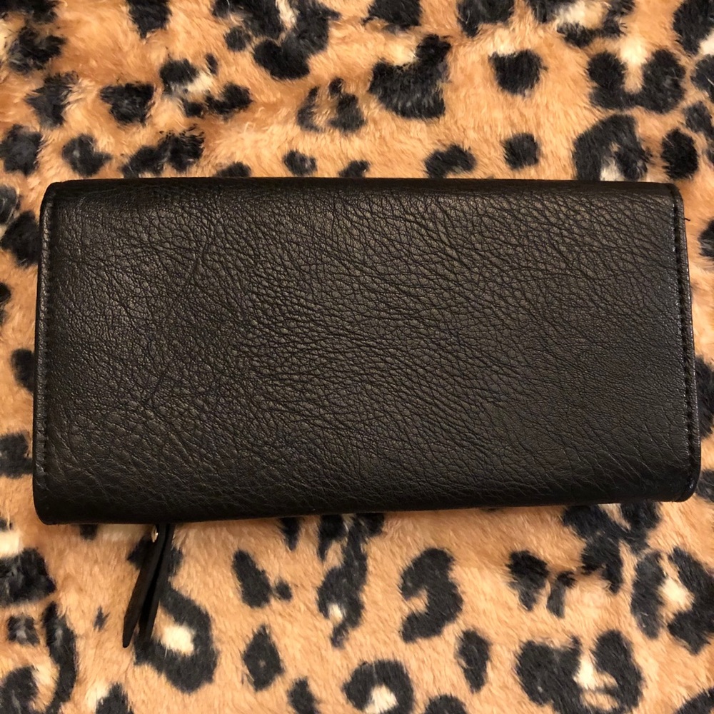 Max Studio Wallet - Picture 3 of 3